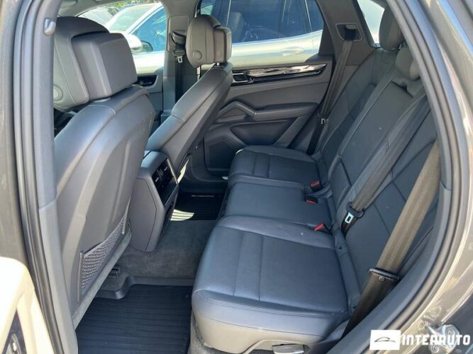 Porsche Cayenne 56 interauto-car