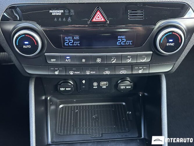 Hyundai Tucson 42 interauto-car