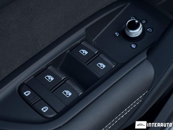 Audi Q5 58 interauto-car