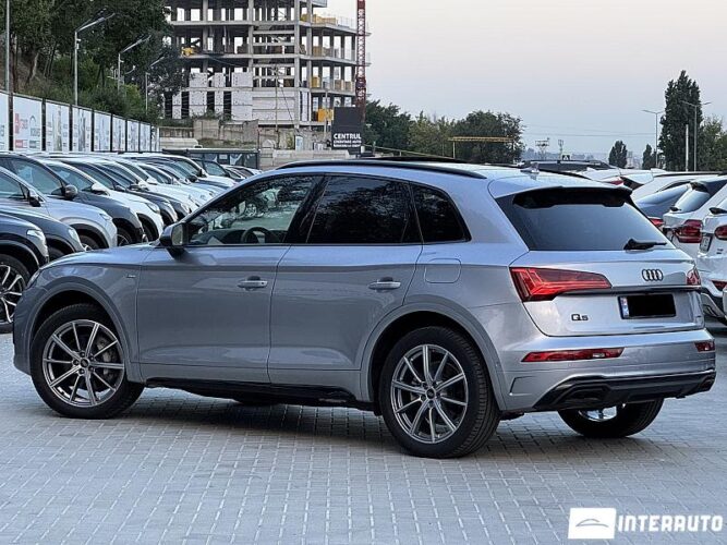 Audi Q5 40 interauto-car