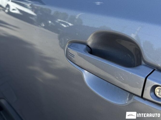 Toyota C-HR 34 interauto-car