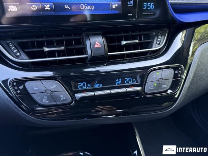 Toyota C-HR 43 interauto-car