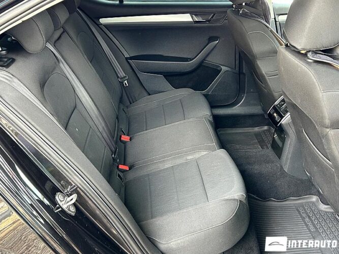 Skoda Superb 44 interauto-car