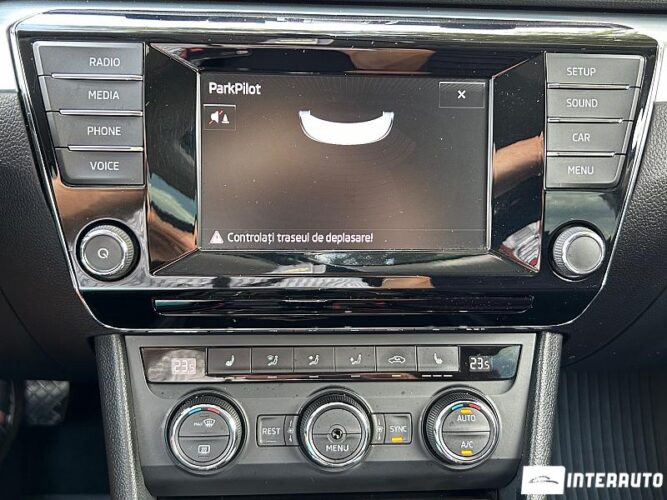 Skoda Superb 41 interauto-car