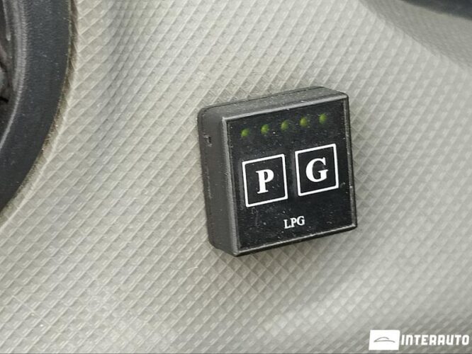 Dacia Logan 36 interauto-car