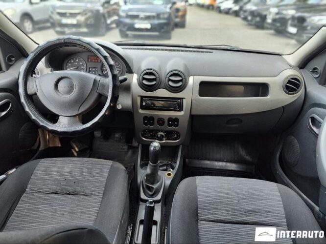 Dacia Logan 30 interauto-car