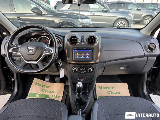 Dacia Sandero Stepway 36 interauto-car