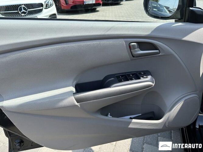 Honda Insight 30 interauto-car