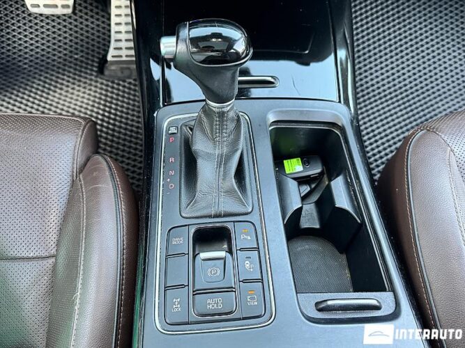 Kia Sorento 47 interauto-car