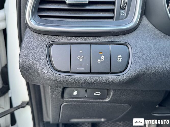 Kia Sorento 56 interauto-car