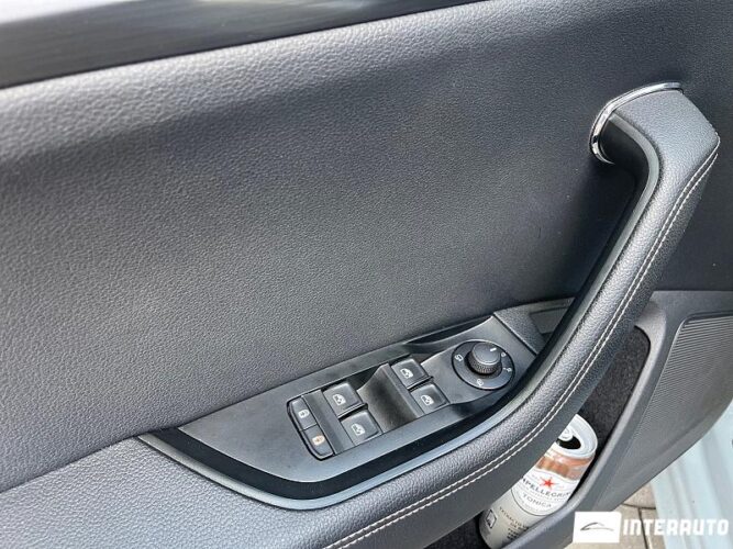 Skoda Superb 44 interauto-car