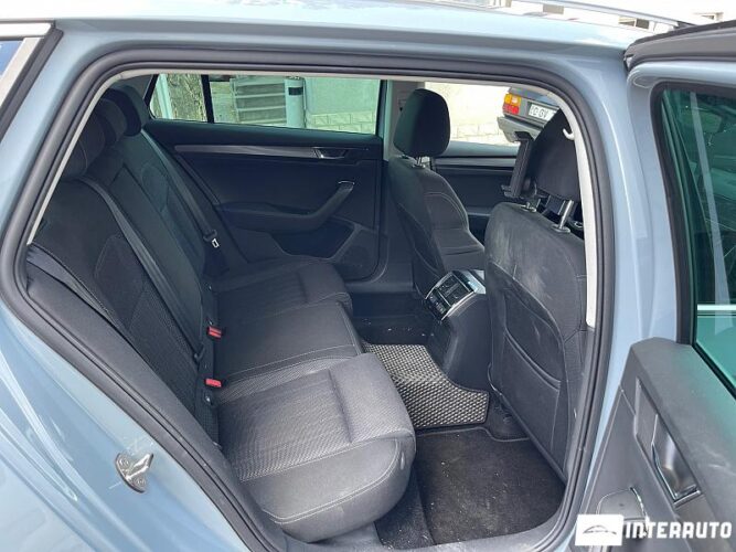 Skoda Superb 49 interauto-car