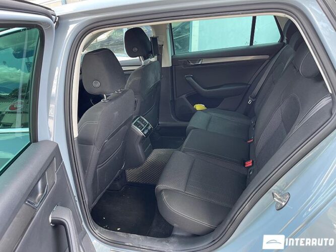 Skoda Superb 47 interauto-car