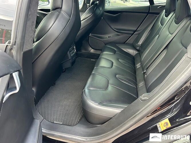 Tesla Model S 48 interauto-car