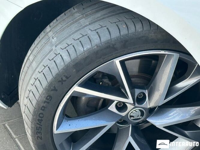 Skoda Superb 52 interauto-car