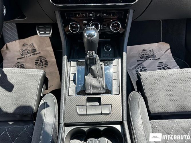 Skoda Superb 44 interauto-car