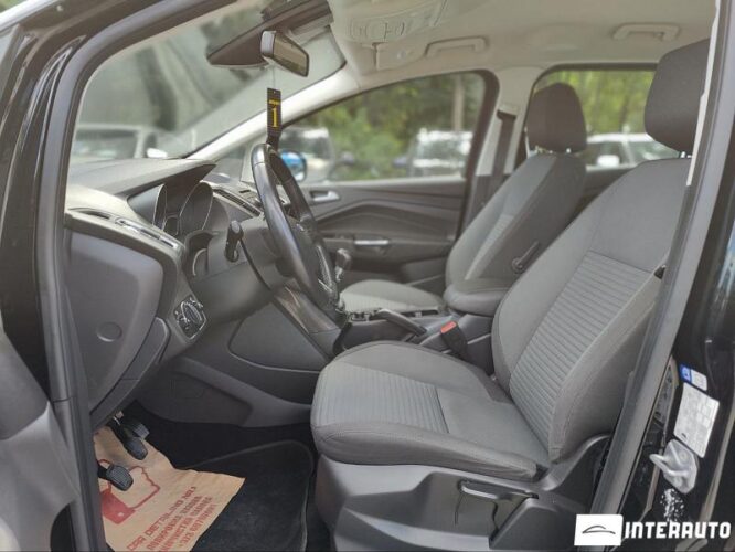 Ford Grand C-MAX 34 interauto-car