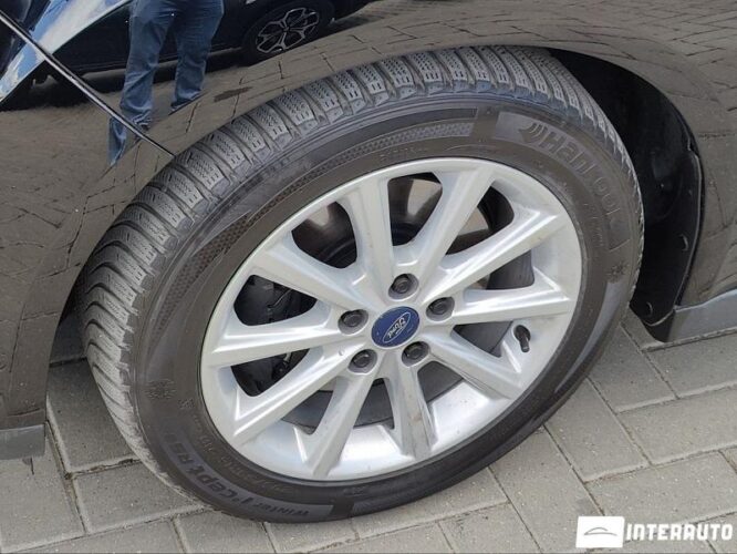 Ford Grand C-MAX 47 interauto-car