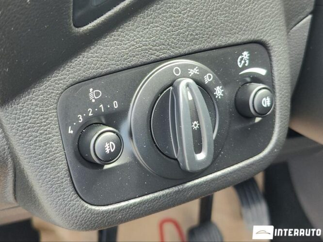 Ford Grand C-MAX 44 interauto-car