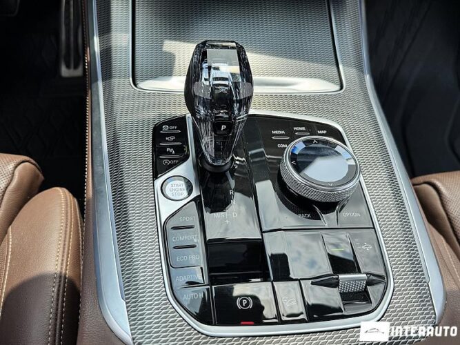 BMW X5 4.0i 50 interauto-car