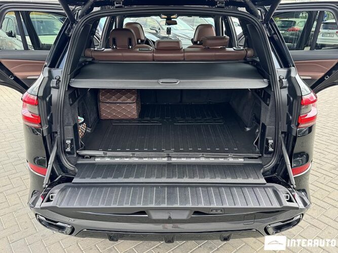 BMW X5 4.5e 72 interauto-car