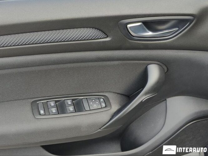 Renault Megane 42 interauto-car