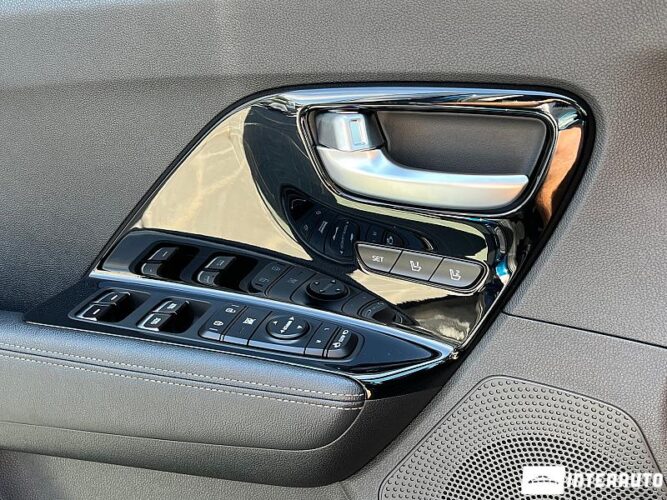 Kia Niro 46 interauto-car