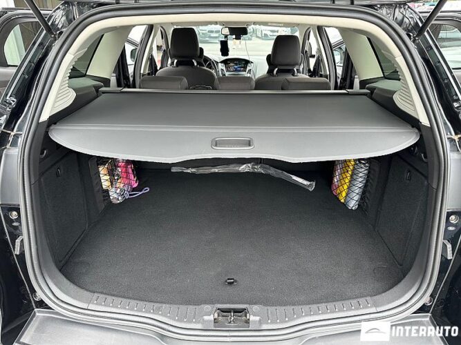 Ford Focus 46 interauto-car