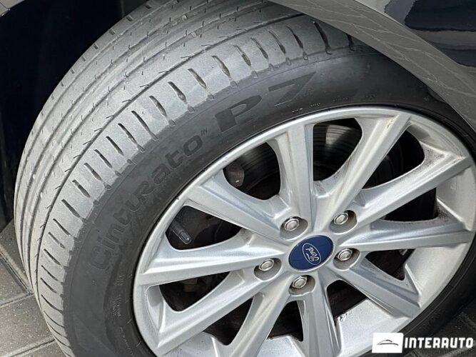 Ford Focus 47 interauto-car