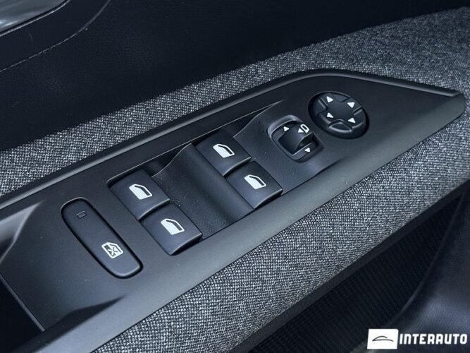 Peugeot 3008 49 interauto-car