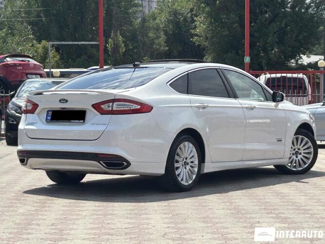 Ford Fusion 36 interauto-car