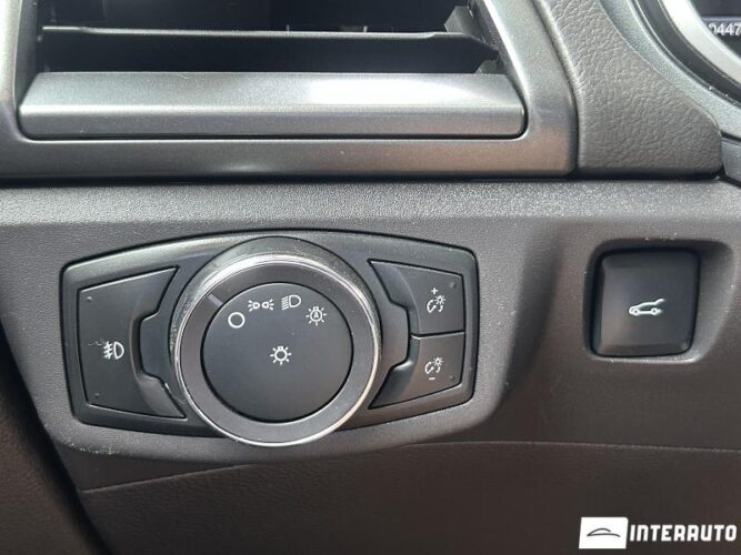 Ford Fusion 45 interauto-car