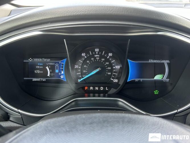 Ford Fusion 48 interauto-car