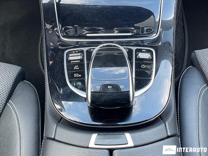 Mercedes E 220 45 interauto-car