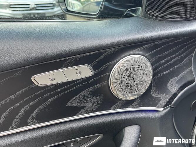 Mercedes E 220 48 interauto-car