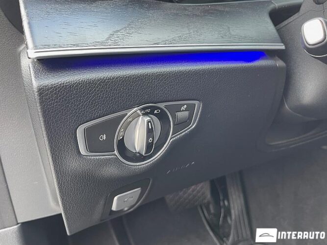 Mercedes E 220 47 interauto-car