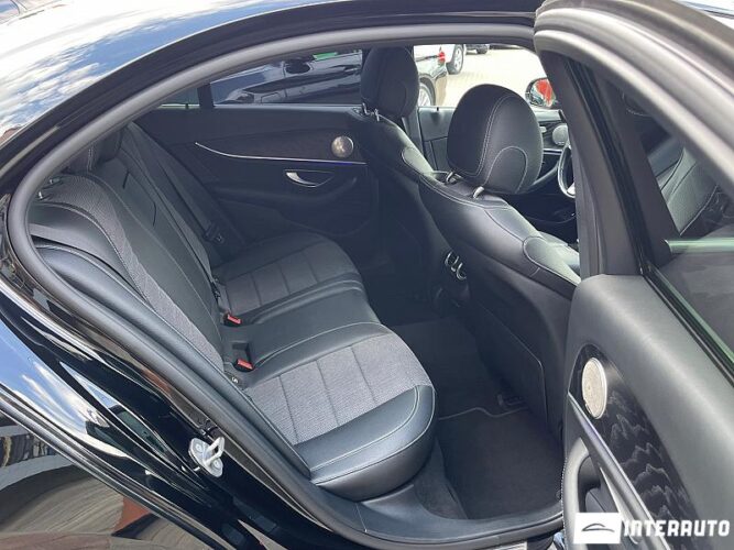 Mercedes E 220 52 interauto-car