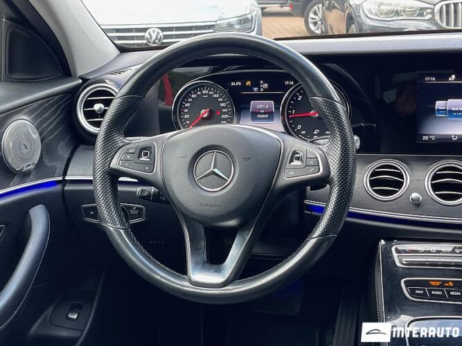 Mercedes E 220 39 interauto-car