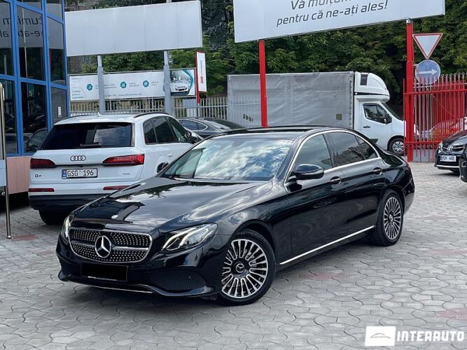 Mercedes E 220 33 interauto-car