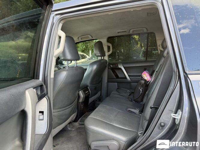 Toyota Land Cruiser Prado 44 interauto-car