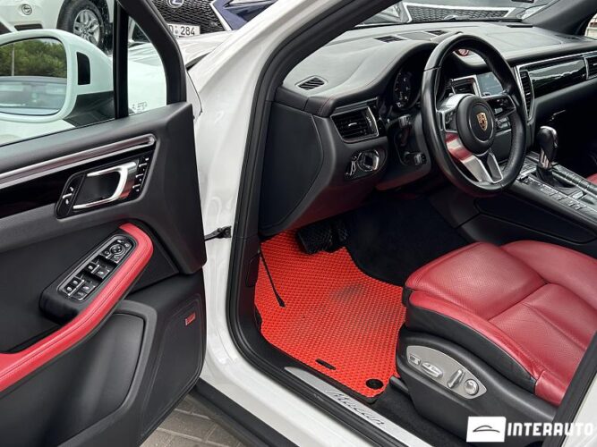 Porsche Macan 39 interauto-car