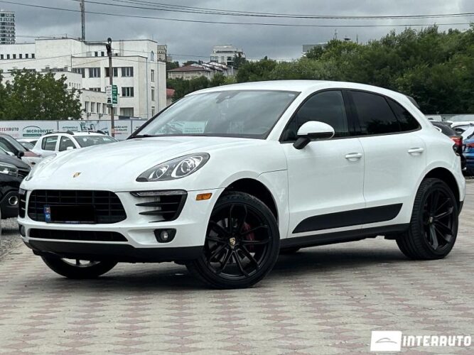 Porsche Macan 33 interauto-car