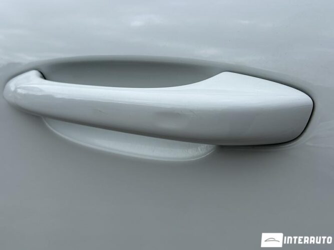 Porsche Macan 37 interauto-car