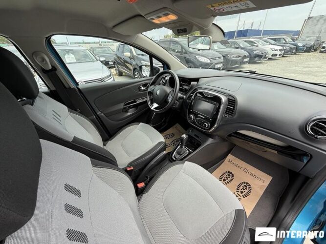 Renault Captur 33 interauto-car