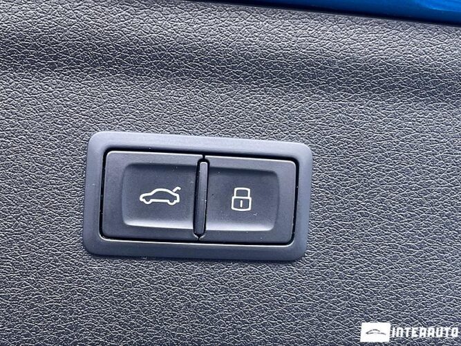 Audi Q3 57 interauto-car