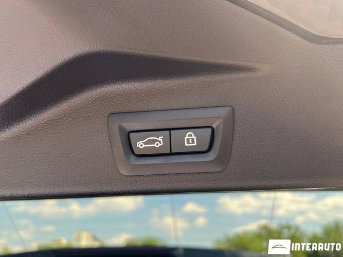 BMW X5 2.5D 50 interauto-car