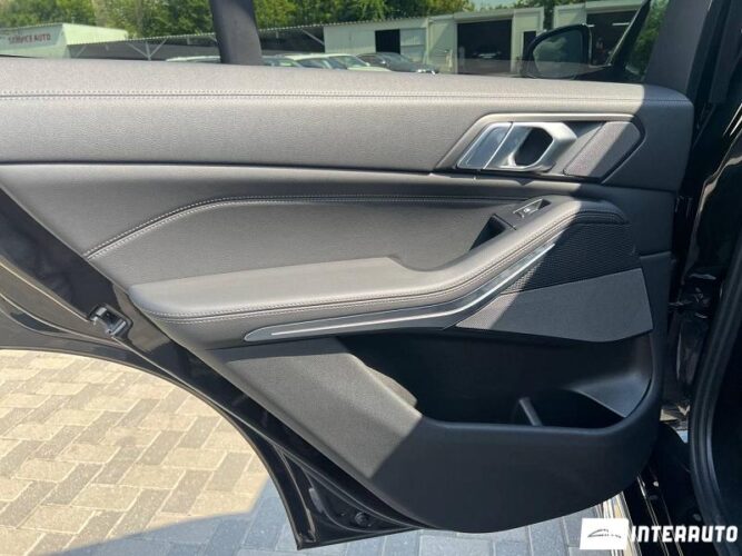 BMW X5 2.5D 47 interauto-car