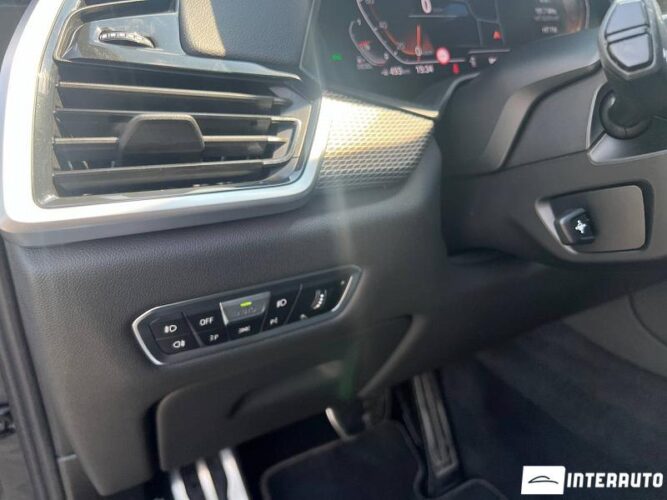 BMW X5 2.5D 45 interauto-car