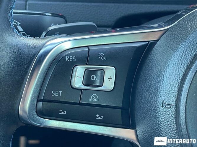 Volkswagen Golf GTE 39 volkswagen Golf GTE 2015