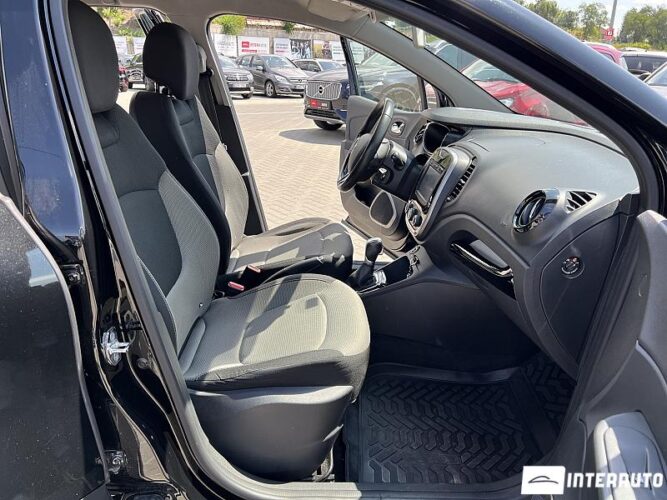 Renault Captur 44 interauto-car